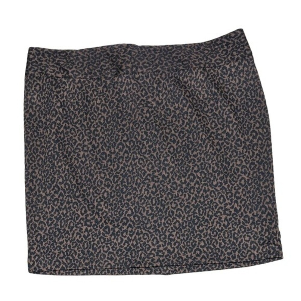 Lane Bryant animal print short mid length leopard cheetah ponte skirt 26 - Picture 1 of 9